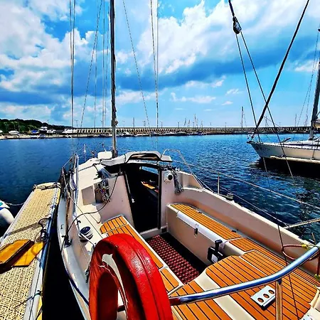 Botel Boat & Night Keep Cool