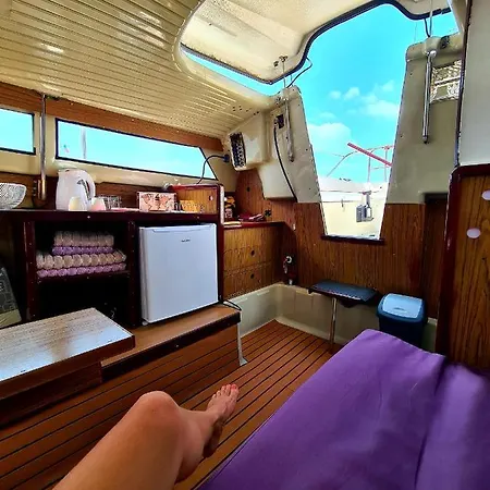 Botel Boat & Night Keep Cool Sarafovo