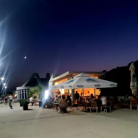 Boat & Night Keep Cool Botel